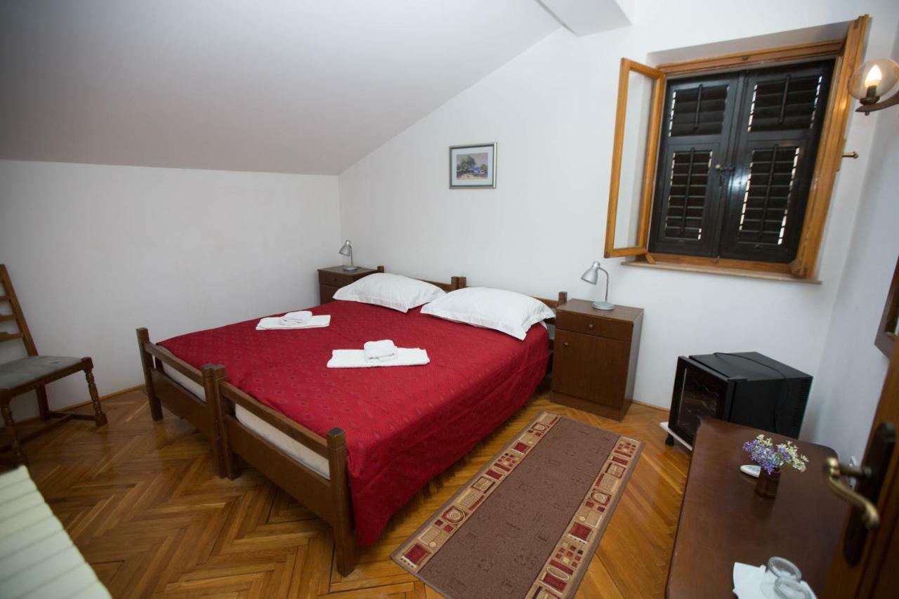 זאטון Villa Kukuljica מראה חיצוני תמונה