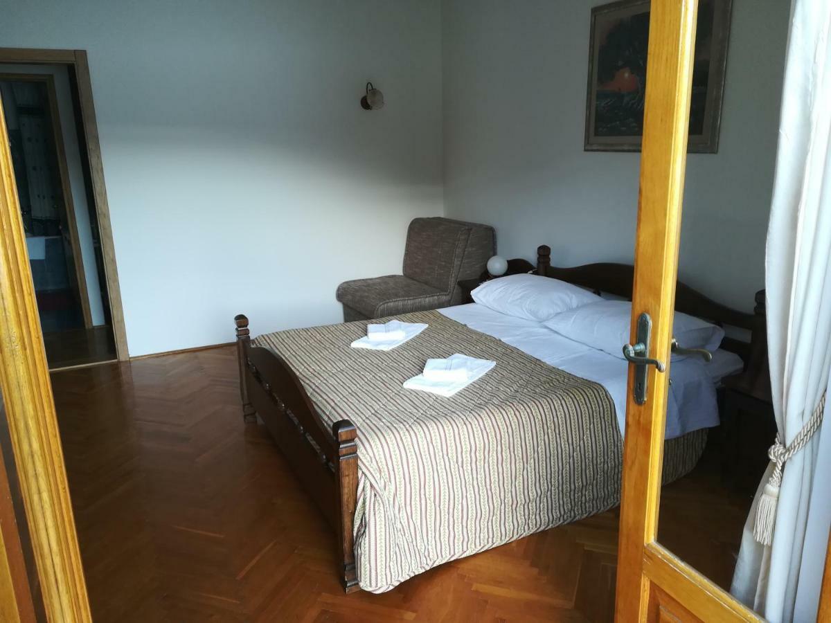 זאטון Villa Kukuljica מראה חיצוני תמונה