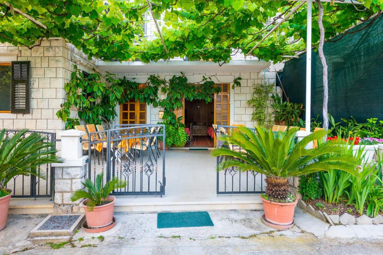 זאטון Villa Kukuljica מראה חיצוני תמונה